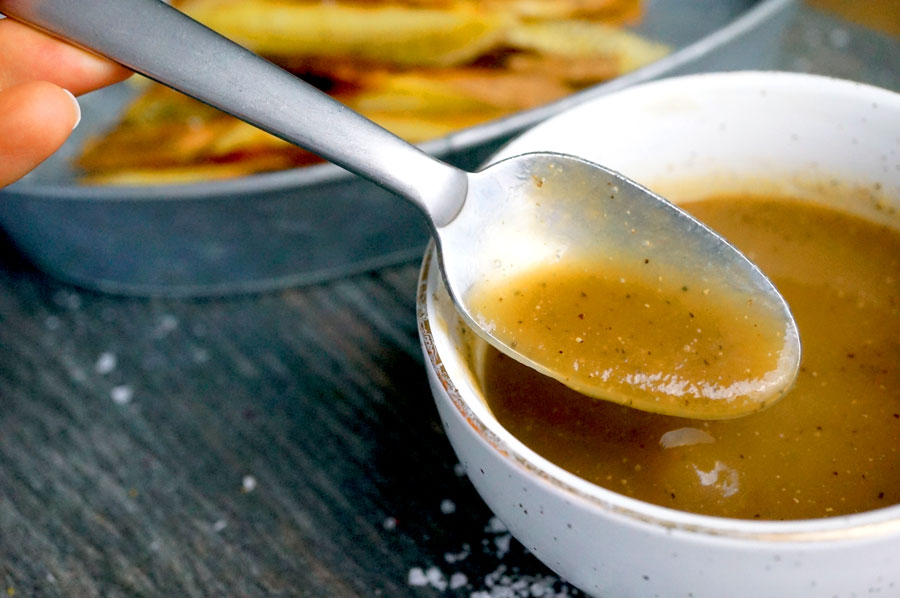 paleo poutine gravy